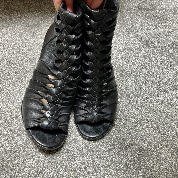 Frye Shoes - Frye Sofia Size 7 Black Leather Braided Peep Toe Bootie Sandals Block Heel Shoes